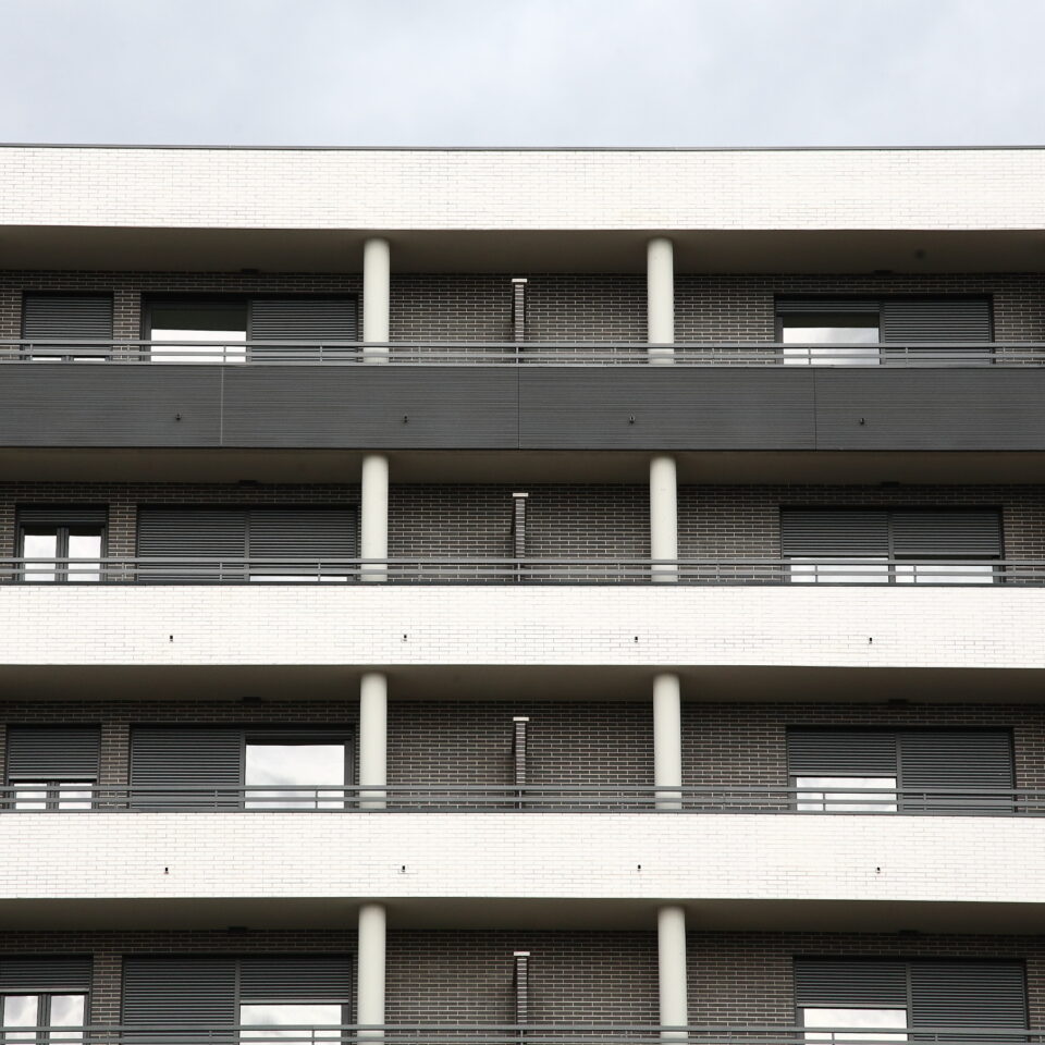 amadeus arquitectura viviendas, oficinas, local, garajes y trasteros